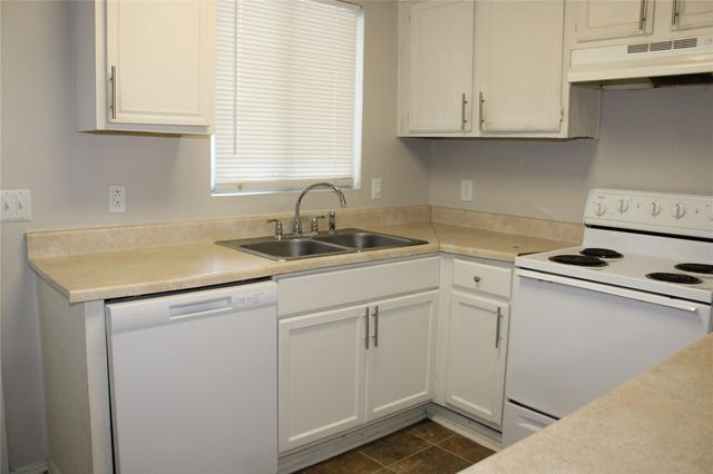 10500 Lake June Road I07, Dallas, TX 75217