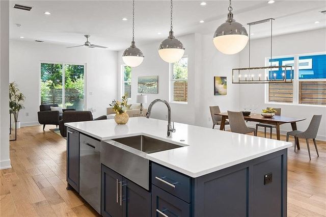 6321 Keegans DR, Austin, TX 78724