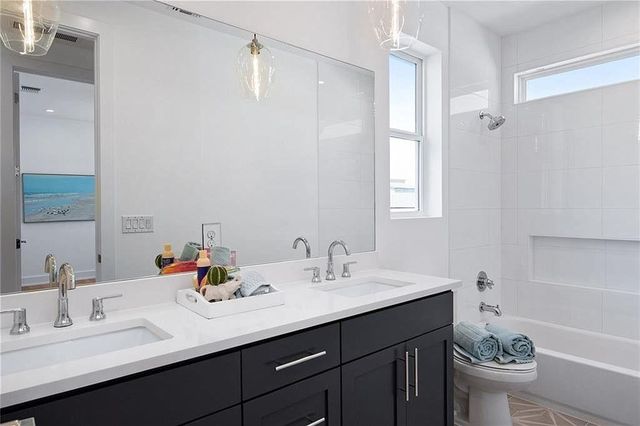 6321 Keegans DR, Austin, TX 78724