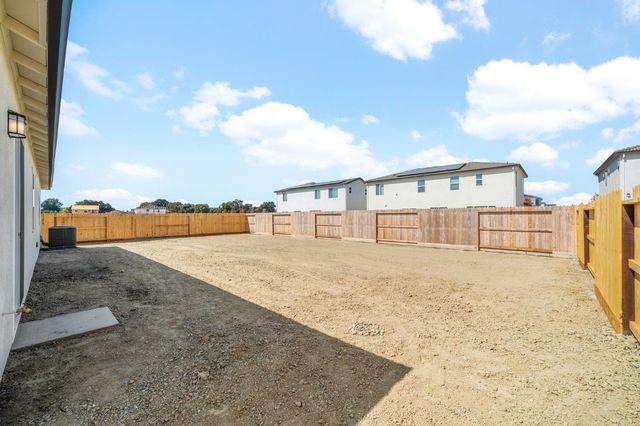 1505 Speckled Dace Way, Sacramento, CA 95832