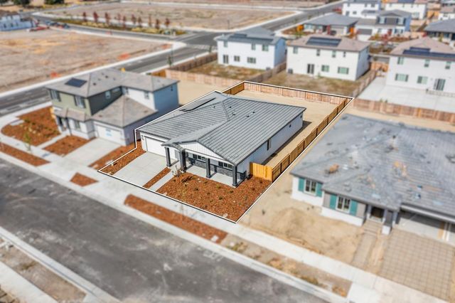 1505 Speckled Dace Way, Sacramento, CA 95832