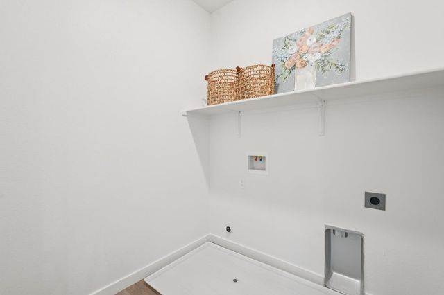 6419 Jacinto Ave, Sacramento, CA 95823