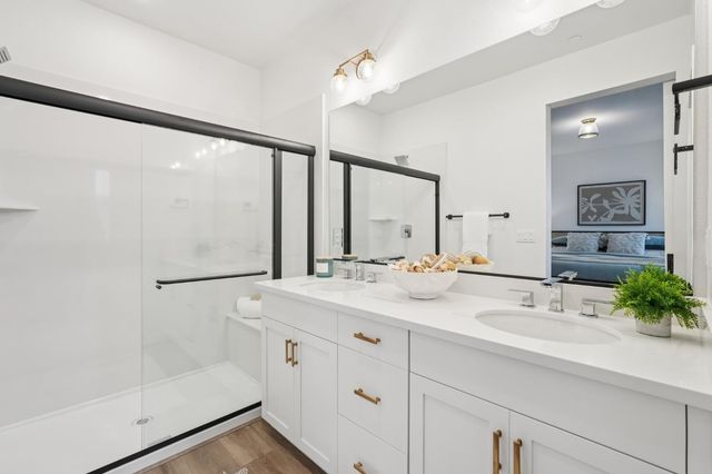 6419 Jacinto Ave, Sacramento, CA 95823