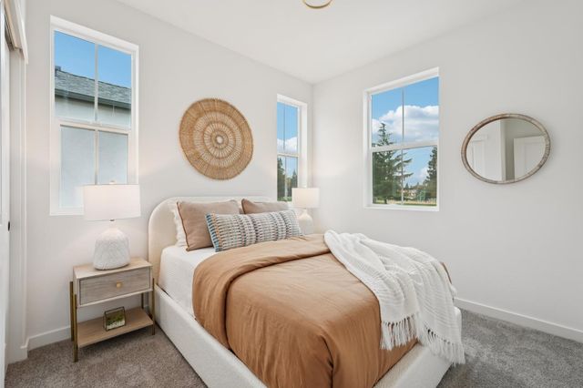 6419 Jacinto Ave, Sacramento, CA 95823