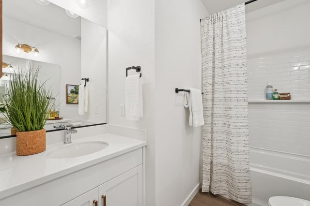 6419 Jacinto Ave, Sacramento, CA 95823