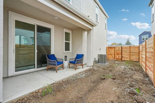 6419 Jacinto Ave, Sacramento, CA 95823