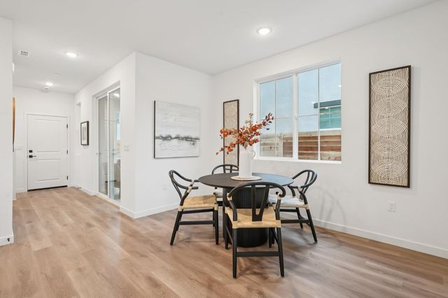 6419 Jacinto Ave, Sacramento, CA 95823