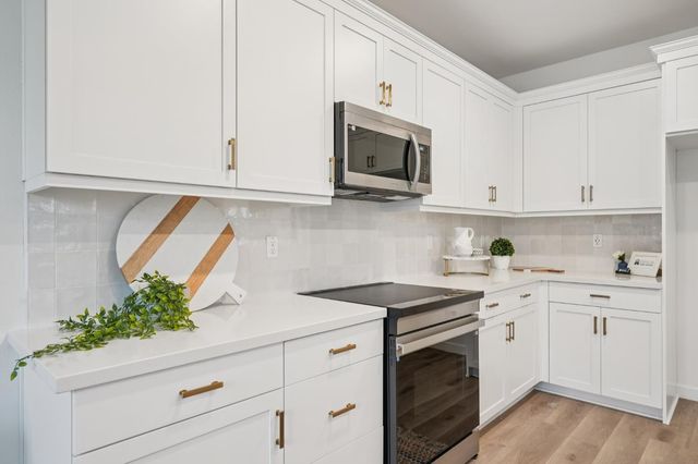 6419 Jacinto Ave, Sacramento, CA 95823