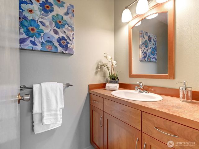 9425 NE 181st Lane, Bothell, WA 98011