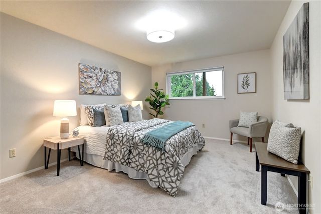 9425 NE 181st Lane, Bothell, WA 98011