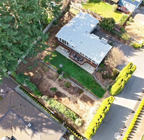 9425 NE 181st Lane, Bothell, WA 98011