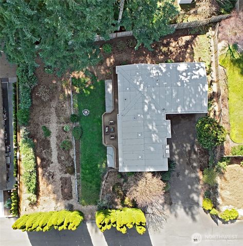 9425 NE 181st Lane, Bothell, WA 98011