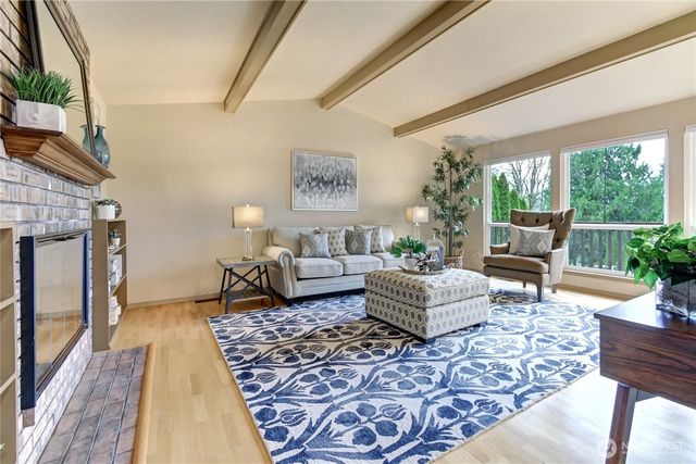 9425 NE 181st Lane, Bothell, WA 98011