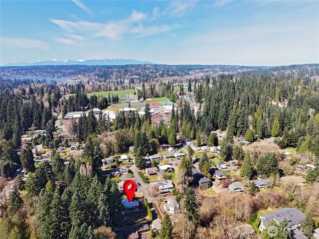 9425 NE 181st Lane, Bothell, WA 98011