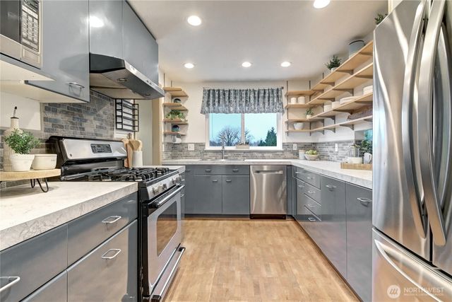 9425 NE 181st Lane, Bothell, WA 98011