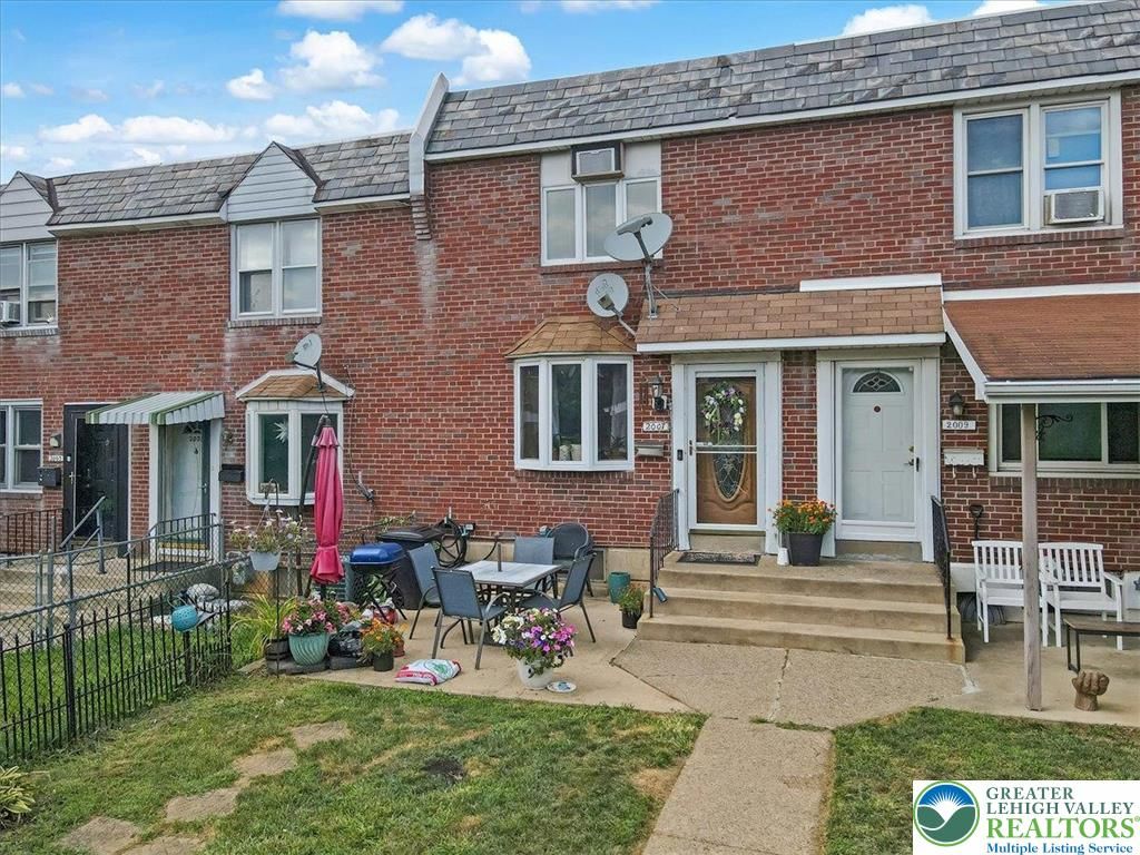 2007 South Delaware Street, Allentown City, PA 18103