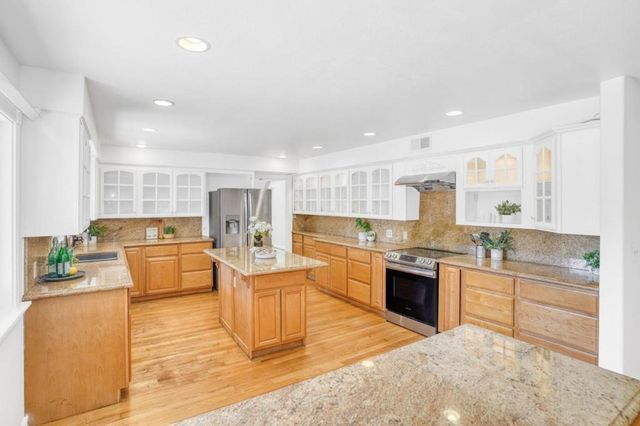 16141 Alum Rock Avenue, San Jose, CA 95127