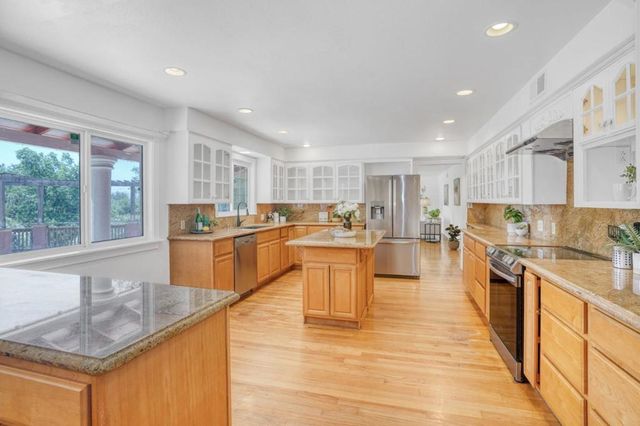 16141 Alum Rock Avenue, San Jose, CA 95127