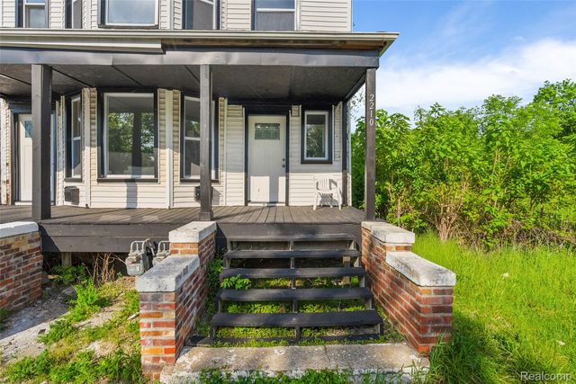 2210 Concord Street, Detroit, MI 48207