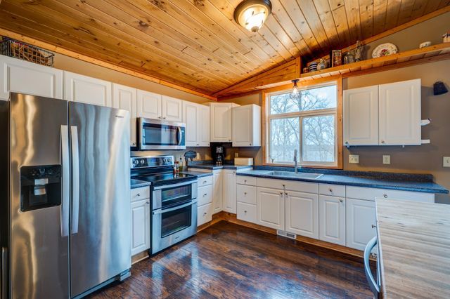 12214 Mekinok Court NE, Bemidji, MN 56601