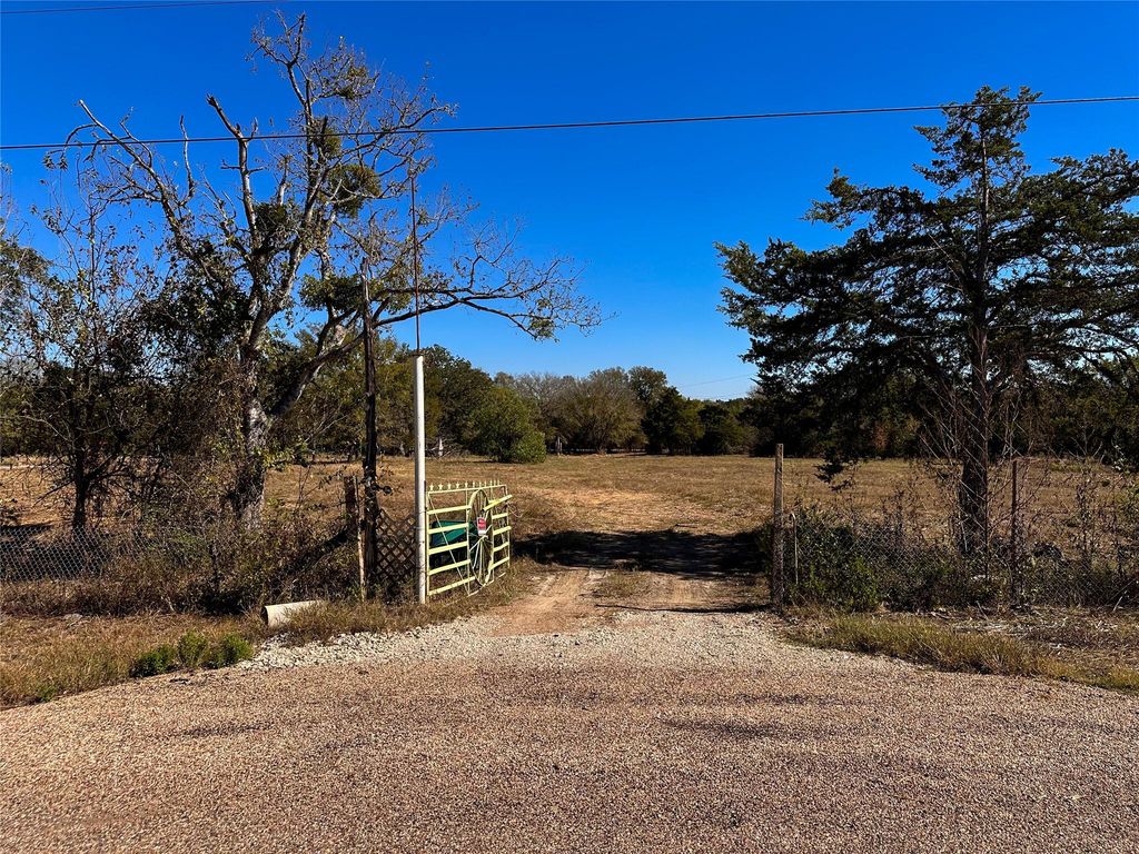 Lot 9E Foothill RD, Bastrop, TX 78602