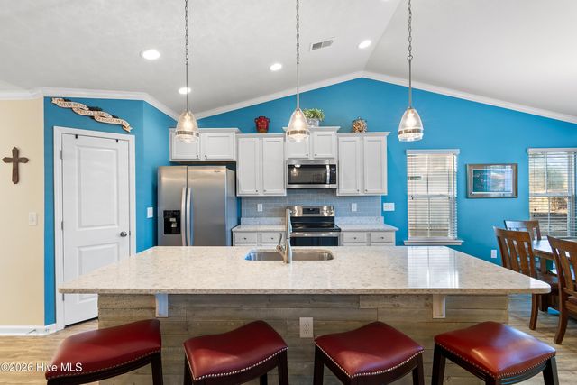 925 Harwick Court SW, Ocean Isle Beach, NC 28469