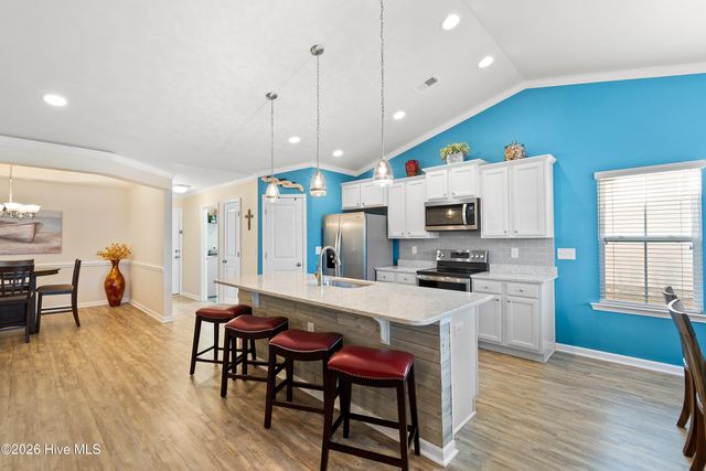 925 Harwick Court SW, Ocean Isle Beach, NC 28469