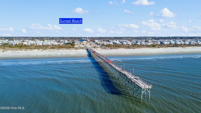 925 Harwick Court SW, Ocean Isle Beach, NC 28469