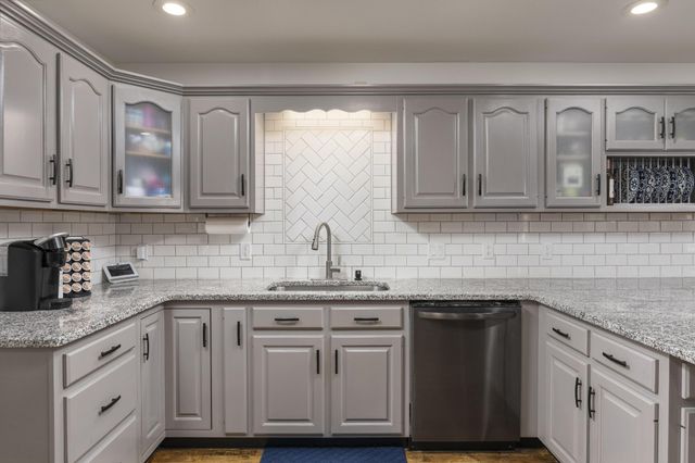 8885 River Cove Drive, Harrison, TN 37341