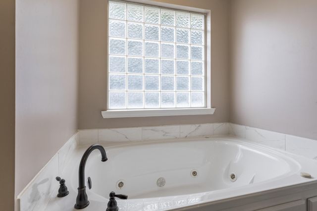 8885 River Cove Drive, Harrison, TN 37341