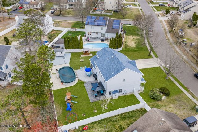 10 Brittany Drive, Bayville, NJ 08721