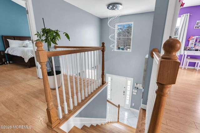 10 Brittany Drive, Bayville, NJ 08721