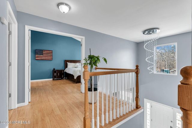 10 Brittany Drive, Bayville, NJ 08721