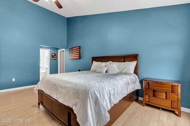 10 Brittany Drive, Bayville, NJ 08721