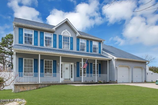 10 Brittany Drive, Bayville, NJ 08721