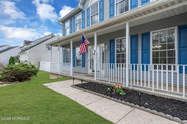 10 Brittany Drive, Bayville, NJ 08721