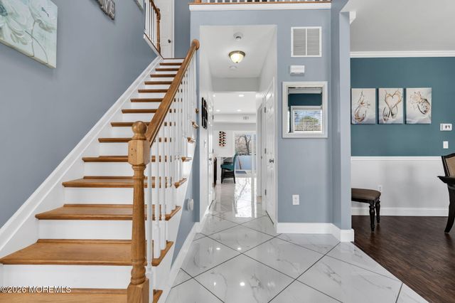 10 Brittany Drive, Bayville, NJ 08721