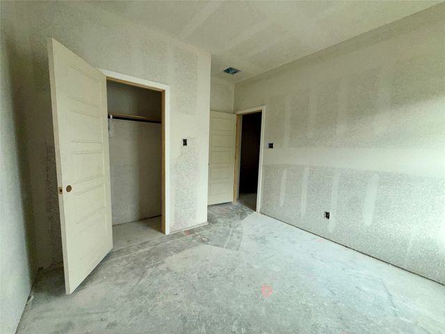 427 32nd Street, Grand Prairie, TX 75050