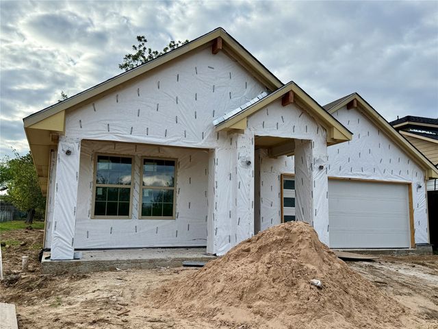 427 32nd Street, Grand Prairie, TX 75050