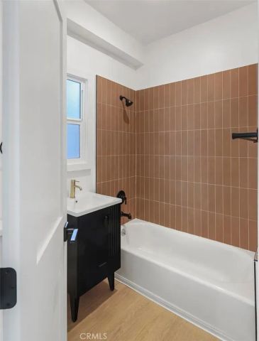1237 E 1st 8, Long Beach, CA 90802