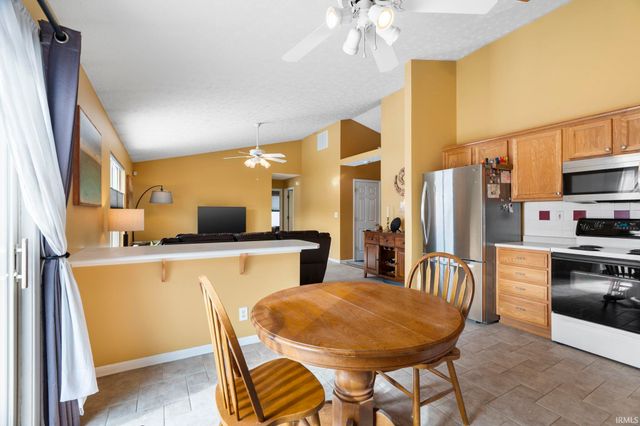 323 Duke Lane, Lafayette, IN 47909