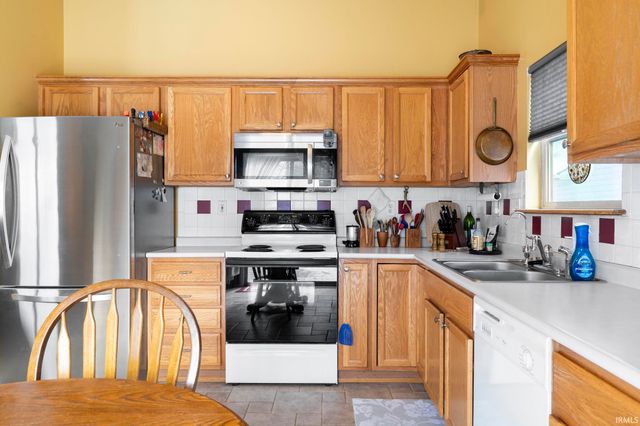 323 Duke Lane, Lafayette, IN 47909