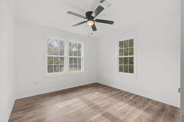 9216 Us Hwy 69 S, Warren, TX 77664