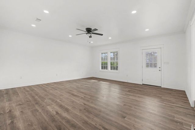 9216 Us Hwy 69 S, Warren, TX 77664