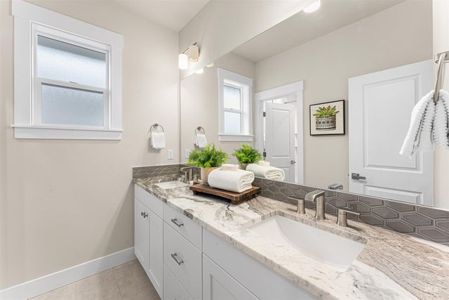 8168 Fountain Brook, Middleton, ID 83644