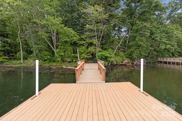 165 Futrell Landing, New London, NC 28127