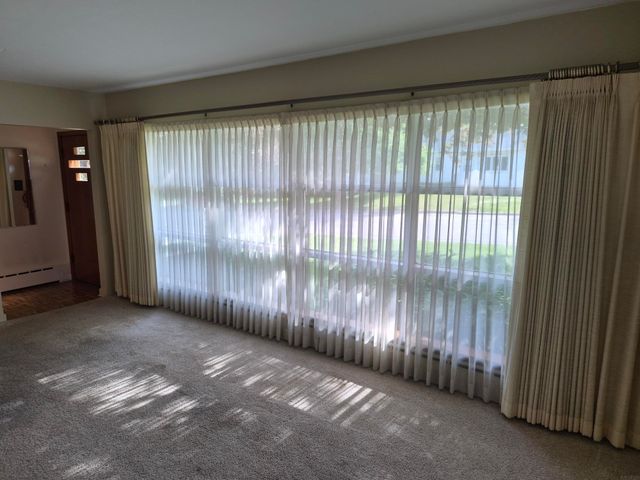 28 9th Ave SE, Oelwein, IA 50662