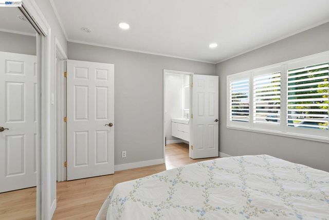2394 Tahiti St, Hayward, CA 94545