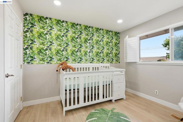 2394 Tahiti St, Hayward, CA 94545