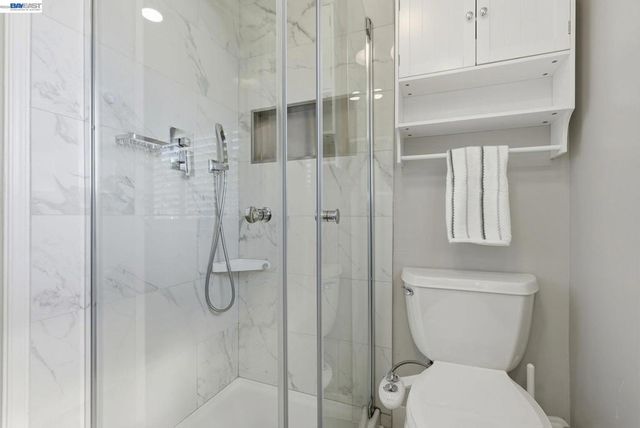 2394 Tahiti St, Hayward, CA 94545